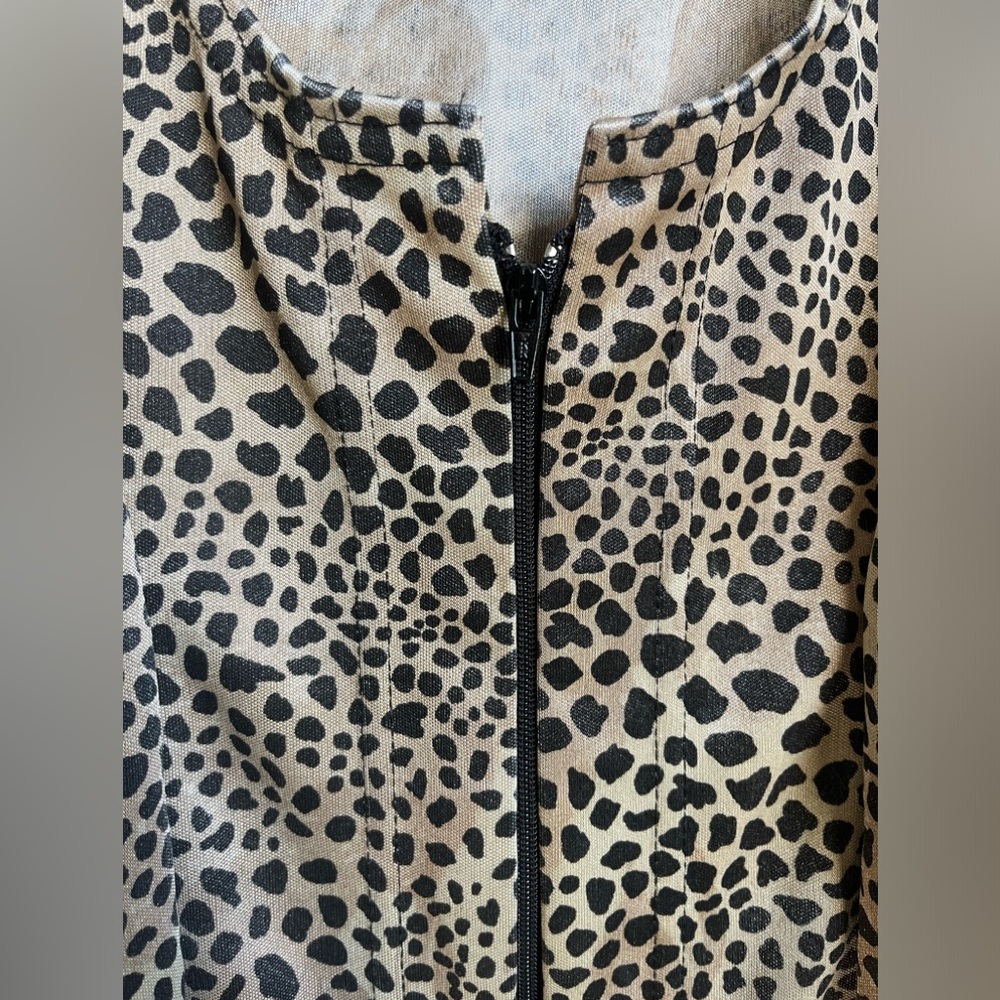 Shear Cheetah Print Zip up Tank Top - Picture 3 of 4